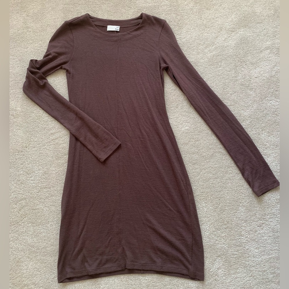 Wilfred Long-Sleeve Knit Dress in Mocha Brown